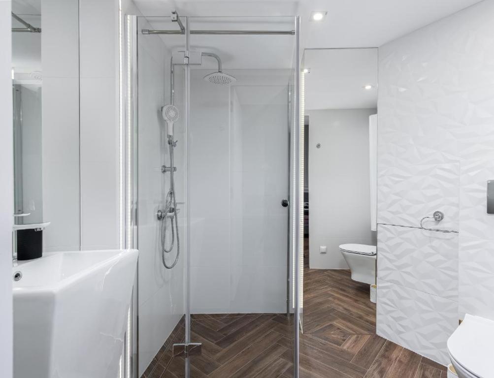 Vistula Boulevards Jacuzzi Apartment Krasków Exterior foto